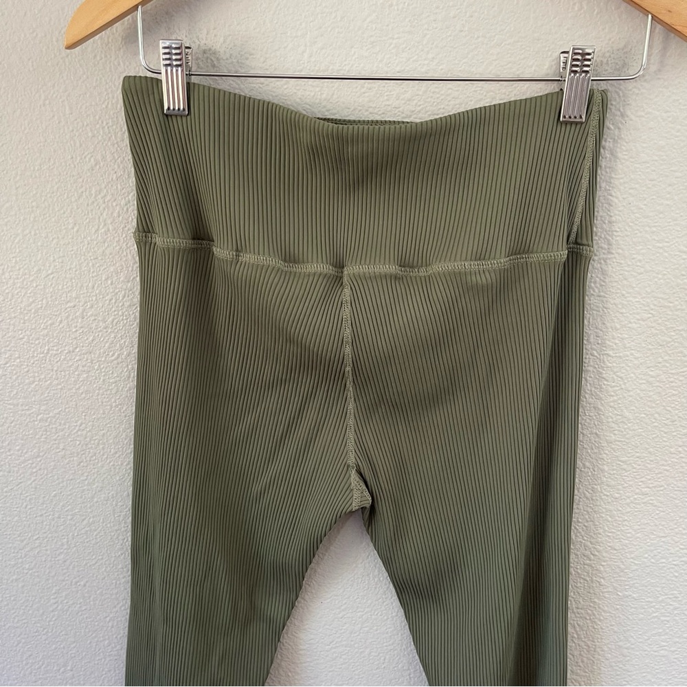 Carbon38 Green Ribbed Stretch Nylon Leggings Size… - image 8